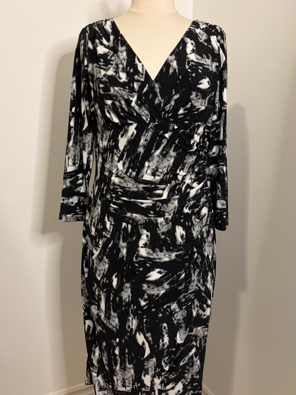 LAUREN RALPH LAUREN Black White Abstract Ruched Midi Dress SIZE 14